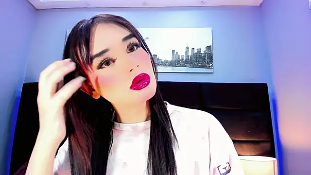 Snapshot of Valeria_Rouss chatting on October 18, 2025, 1:12 pm Valeria Rouss online show from October 18, 2025, 1:12 pm
