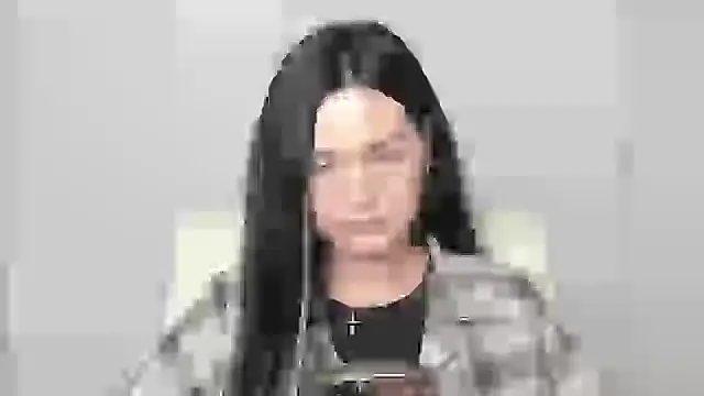 Lune Moon online show from November 5, 2025, 6:35 am