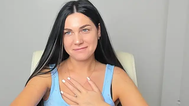 Lune Moon online show from November 22, 2025, 6:23 am