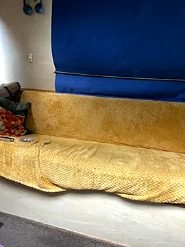 ladyboatlady online show from September 9, 2025, 7:19 am