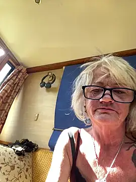 ladyboatlady online show from September 23, 2025, 12:30 pm