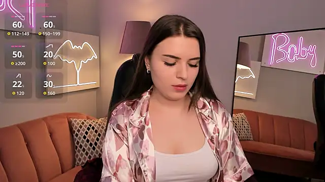 AliceLiador online show from April 12, 2026, 2:33 pm