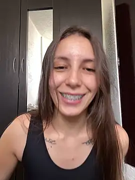 Snapshot of paula_miler1 chatting on May 26, 2026, 12:45 pm paula miler1 online show from May 26, 2026, 12:45 pm