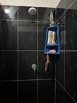 dreyk20 online show from April 7, 2026, 12:49 pm