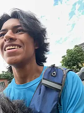 dreyk20 online show from April 11, 2026, 4:11 pm