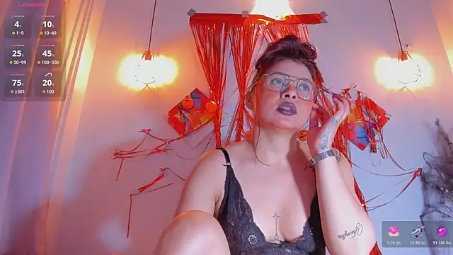 Karlaliones69 online show from October 22, 2025, 11:32 am