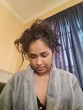 Snapshot of cute_indianxo chatting on July 1, 2026, 6:04 am cute indianxo online show from July 1, 2026, 6:04 am
