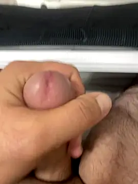 Heros2000 online show from September 25, 2025, 4:32 pm