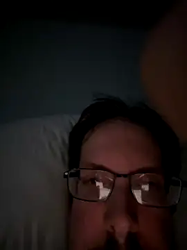 JJG327 online show from October 19, 2025, 4:02 am