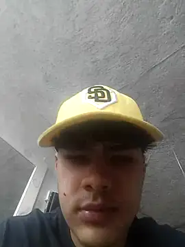 Snapshot of dani_titan320 chatting on November 22, 2025, 3:00 pm dani titan320 online show from November 22, 2025, 3:00 pm