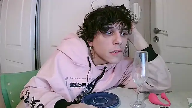 f3lifeliz online show from October 5, 2025, 9:24 pm