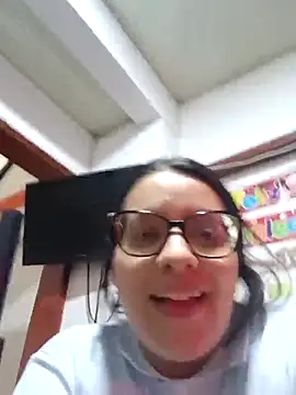 Snapshot of Vanesitacooper chatting on October 15, 2025, 9:26 pm Vanesitacooper online show from October 15, 2025, 9:26 pm