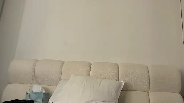 GiuliaDollx online show from September 24, 2025, 4:10 pm