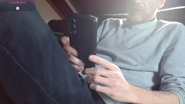 Vrenico-SC online show from April 18, 2026, 3:38 pm