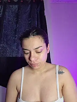 AmaiaSalvatore online show from April 19, 2026, 2:38 pm