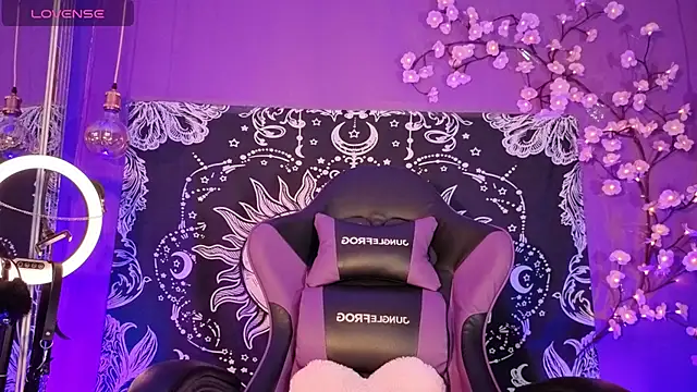 Gaia Gatex online show from April 8, 2026, 12:49 pm