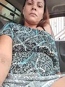 dyjaA online show from November 14, 2025, 6:39 pm