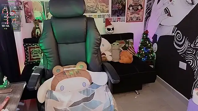 Yuhwan  online show from December 17, 2025, 5:52 pm