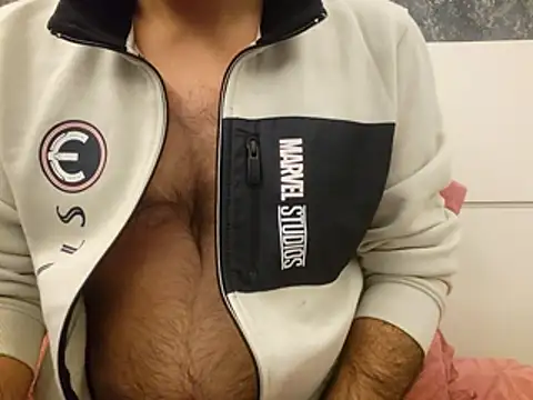 mlove902 online show from December 15, 2025, 7:07 pm