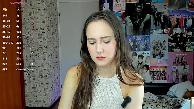 LucyRose3 online show from September 20, 2025, 4:46 am