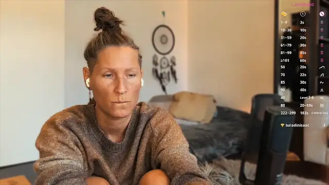 SwingWingWomanSweden online show from November 29, 2025, 11:24 am