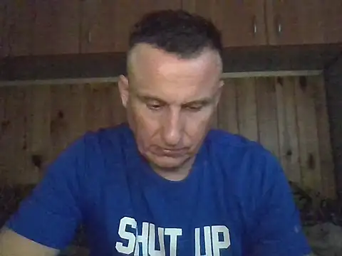 Maksymilian1 online show from November 28, 2025, 8:11 pm