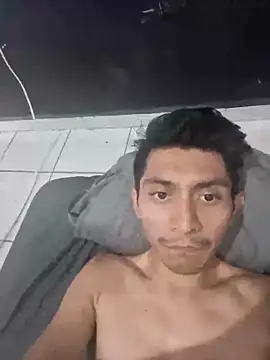 Snapshot of Yucsingl1 chatting on April 5, 2026, 6:27 pm Yucsingl1 online show from April 5, 2026, 6:27 pm