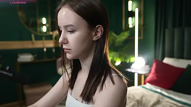 MarySparkle online show from March 11, 2026, 4:40 am