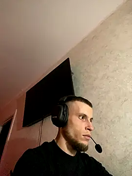 PUER4IK online show from September 10, 2025, 7:36 pm