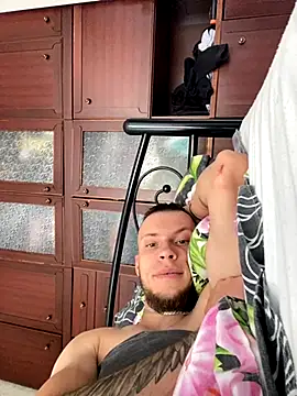 PUER4IK online show from September 14, 2025, 6:56 am