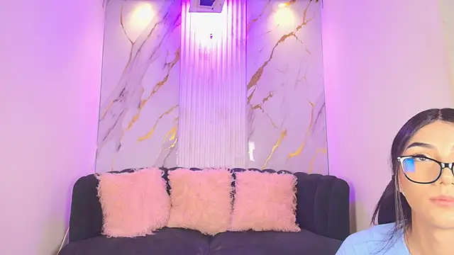 Snapshot of Mhiaa_Sweet chatting on November 27, 2025, 12:07 pm Mhiaa Sweet online show from November 27, 2025, 12:07 pm