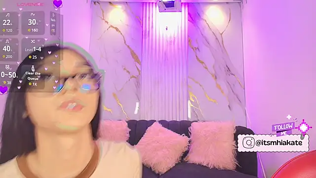 Snapshot of Mhiaa_Sweet chatting on December 2, 2025, 12:10 pm Mhiaa Sweet online show from December 2, 2025, 12:10 pm