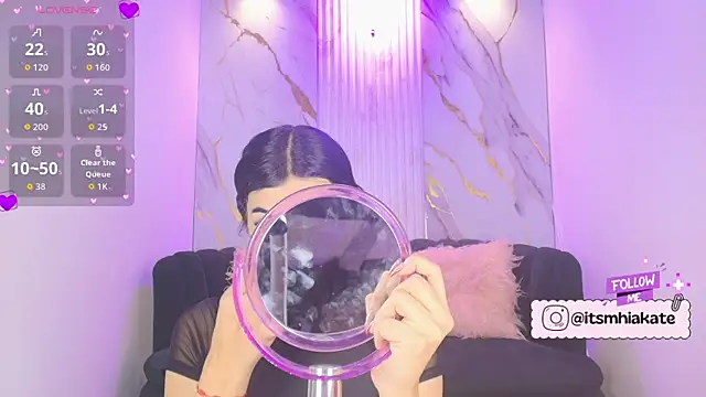 Snapshot of Mhiaa_Sweet chatting on December 17, 2025, 12:11 pm Mhiaa Sweet online show from December 17, 2025, 12:11 pm