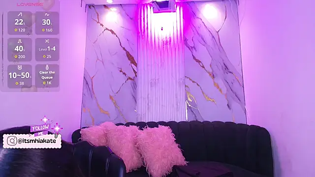 Snapshot of Mhiaa_Sweet chatting on February 13, 2026, 12:12 pm Mhiaa Sweet online show from February 13, 2026, 12:12 pm