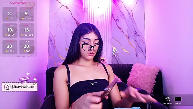 Snapshot of Mhiaa_Sweet chatting on February 16, 2026, 12:12 pm Mhiaa Sweet online show from February 16, 2026, 12:12 pm