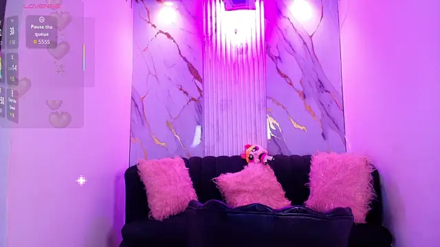 Snapshot of Mhiaa_Sweet chatting on February 17, 2026, 12:12 pm Mhiaa Sweet online show from February 17, 2026, 12:12 pm