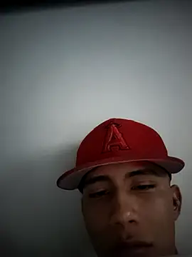 Snapshot of Davig4 chatting on October 2, 2025, 10:28 pm Davig4 online show from October 2, 2025, 10:28 pm