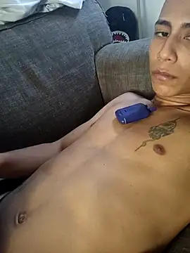 Snapshot of Davig4 chatting on November 21, 2025, 7:34 pm Davig4 online show from November 21, 2025, 7:34 pm