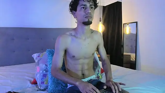 Snapshot of Chris_Angel_ chatting on April 6, 2026, 4:46 am Chris Angel online show from April 6, 2026, 4:46 am