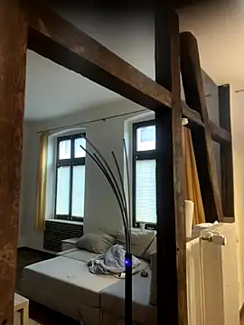  Lilly angel online show from October 28, 2025, 3:04 pm