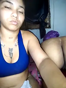 Snapshot of Vale_Nikol21 chatting on April 2, 2026, 12:52 am Vale Nikol21 online show from April 2, 2026, 12:52 am