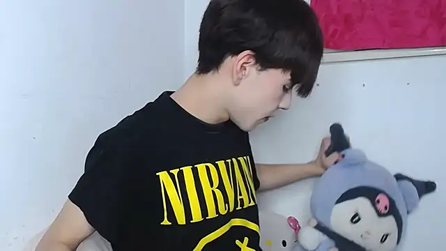 lucky stricke online show from November 7, 2025, 3:39 am