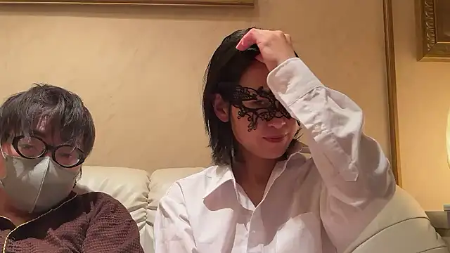 21yuri27 online show from November 17, 2025, 1:50 pm