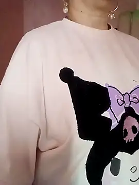 Snapshot of SquirtMilf00 chatting on February 10, 2026, 3:54 am SquirtMilf00 online show from February 10, 2026, 3:54 am