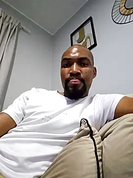 Snapshot of mojaymort chatting on October 8, 2025, 5:43 pm mojaymort online show from October 8, 2025, 5:43 pm