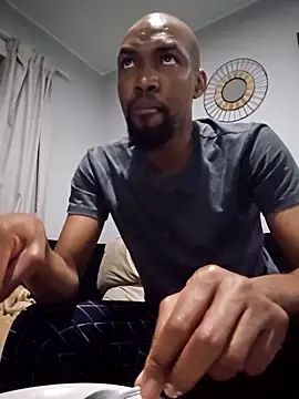 Snapshot of mojaymort chatting on October 26, 2025, 8:15 pm mojaymort online show from October 26, 2025, 8:15 pm