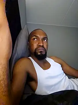 Snapshot of mojaymort chatting on October 30, 2025, 5:24 pm mojaymort online show from October 30, 2025, 5:24 pm