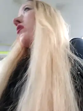 DeeA Blondy online show from December 2, 2025, 6:52 am