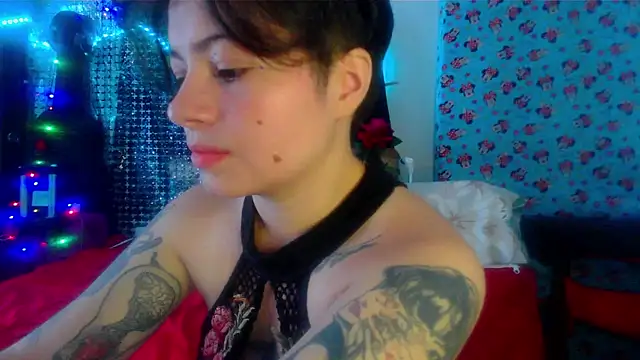 Mitsuha gate online show from November 14, 2025, 2:49 pm