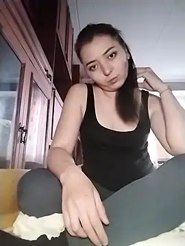 Viktoriia27 online show from April 13, 2026, 3:50 pm